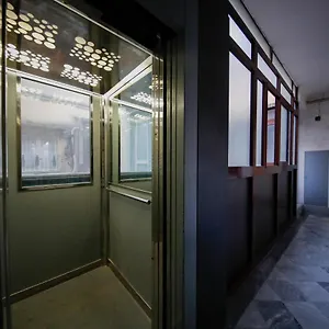  Apartament The Door Saturday